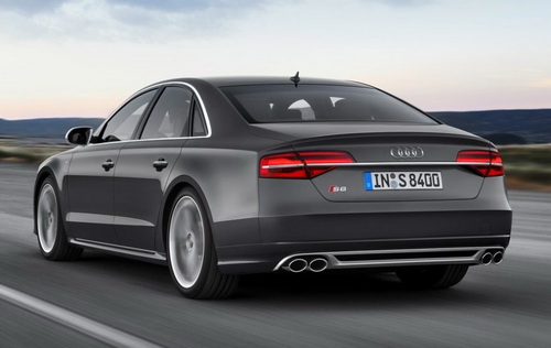 全新《Audi S8》頂級性能房車極速馳聘上市 全新《Audi S8》頂級性能房車極速馳聘上市