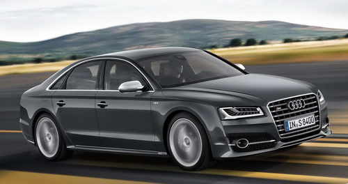 全新《Audi S8》頂級性能房車極速馳聘上市 全新《Audi S8》頂級性能房車極速馳聘上市