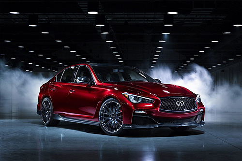 F1靈魂注入《Infiniti Q50 Eau Rouge》馬力上看500匹 F1靈魂注入《Infiniti Q50 Eau Rouge》馬力上看500匹