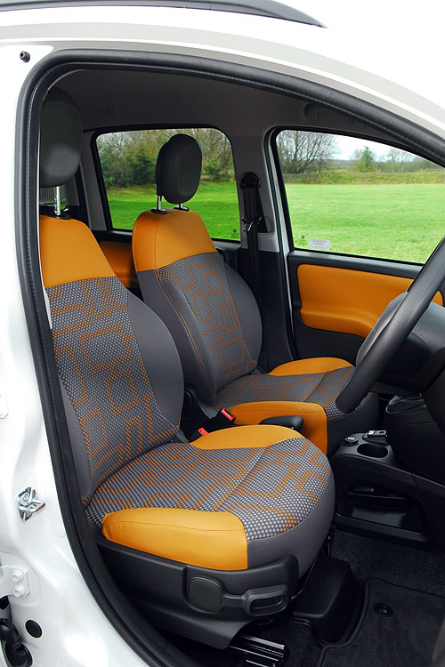《Fiat Panda 4X4 Antarctica》當貓熊遇上企鵝會是什麼模樣? 《Fiat Panda 4X4 Antarctica》當貓熊遇上企鵝會是什麼模樣?