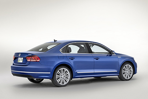 超省油美規《VW Passat BlueMotion》底特律概念現身 超省油美規《VW Passat BlueMotion》底特律概念現身