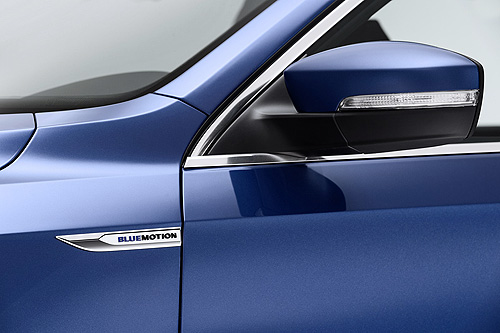 超省油美規《VW Passat BlueMotion》底特律概念現身 超省油美規《VW Passat BlueMotion》底特律概念現身