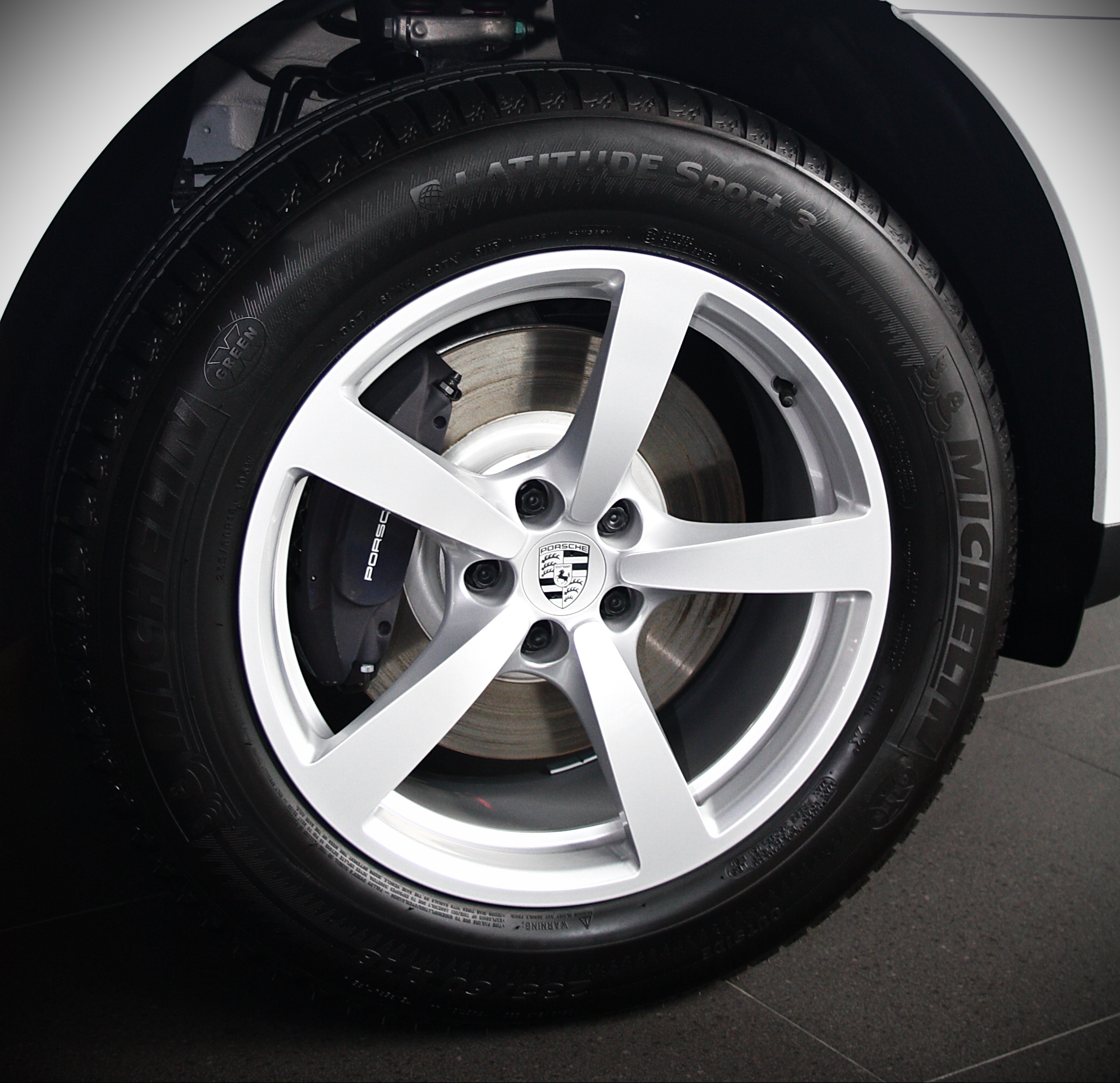 《Porsche Macan》進駐全台保時捷展示中心 《Porsche Macan》進駐全台保時捷展示中心