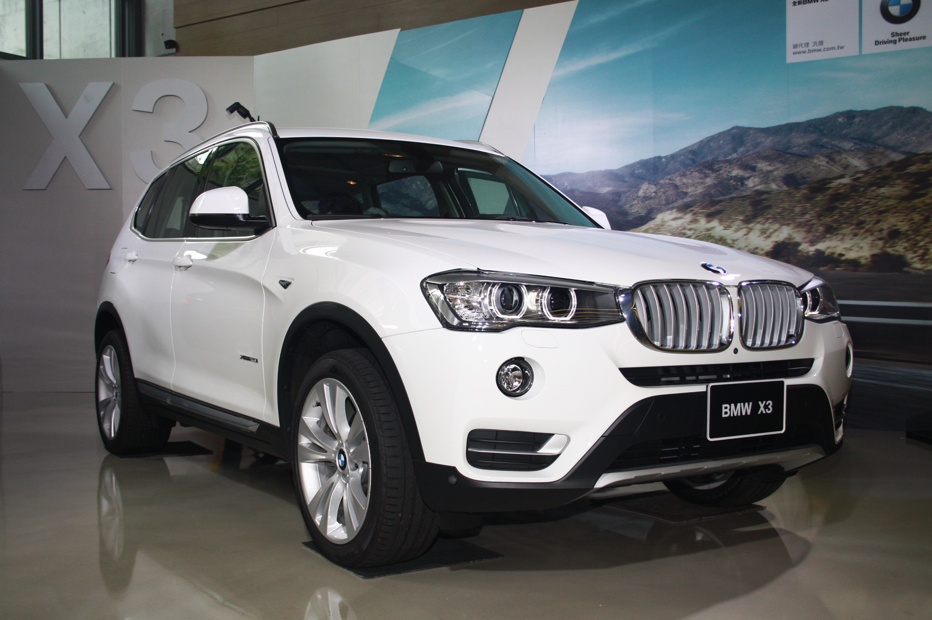 身形更精鍊《BMW X3》小改款登台 身形更精鍊《BMW X3》小改款登台