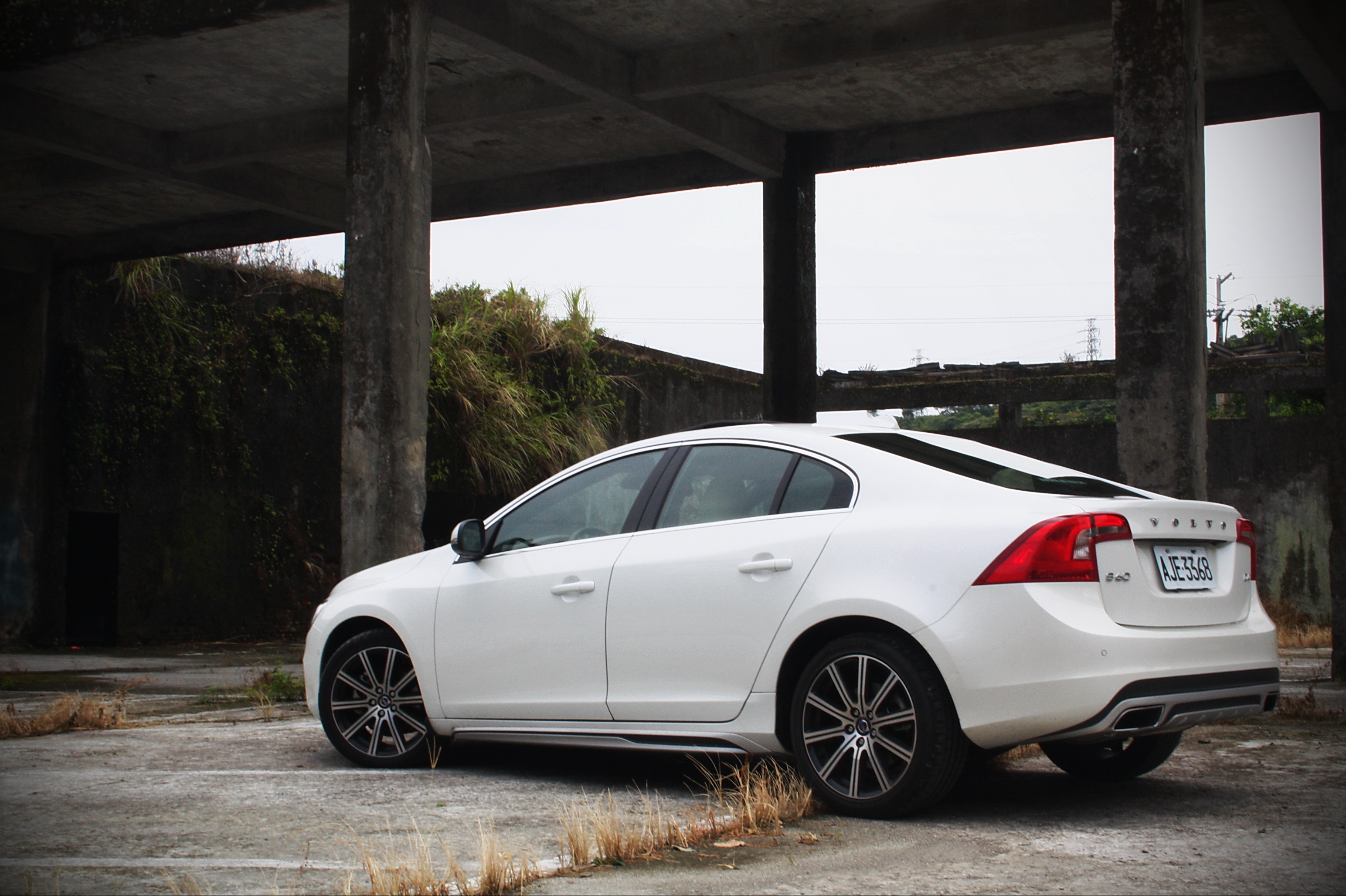 細緻優雅的Volvo 《S60 D4》- 【靜態欣賞】 細緻優雅的Volvo 《S60 D4》- 【靜態欣賞】
