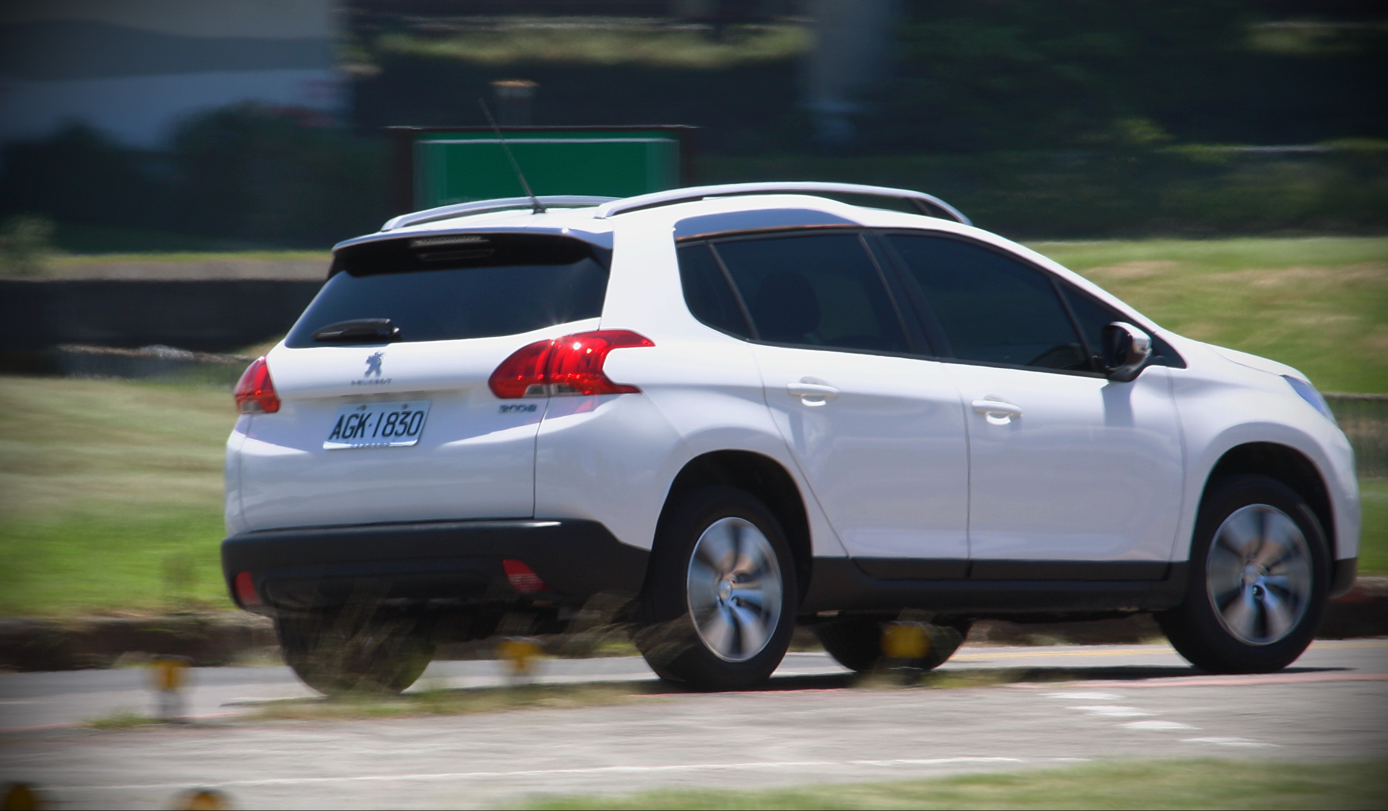 逆襲的跨界小獅王-《Peugeot 2008 1.6》 【動態測試】 逆襲的跨界小獅王-《Peugeot 2008 1.6》 【動態測試】