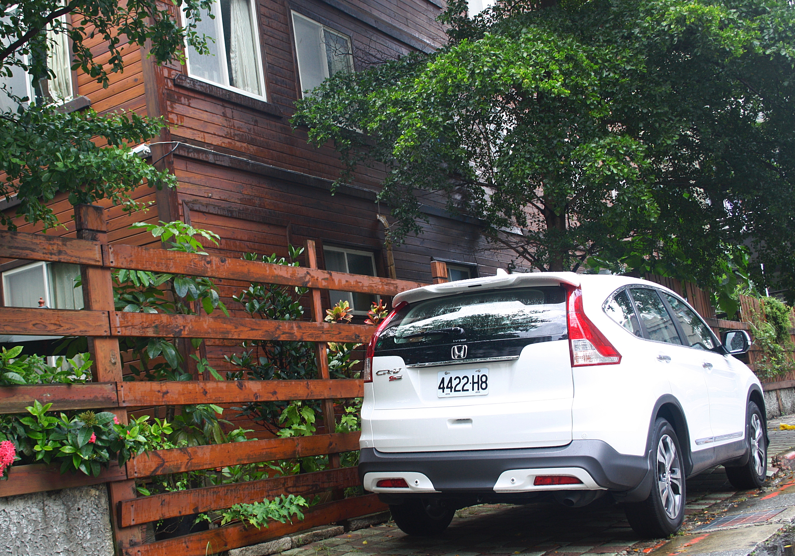 當家台柱《Honda CR-V 2.4 VTi-S》-【靜態展出】 當家台柱《Honda CR-V 2.4 VTi-S》-【靜態展出】