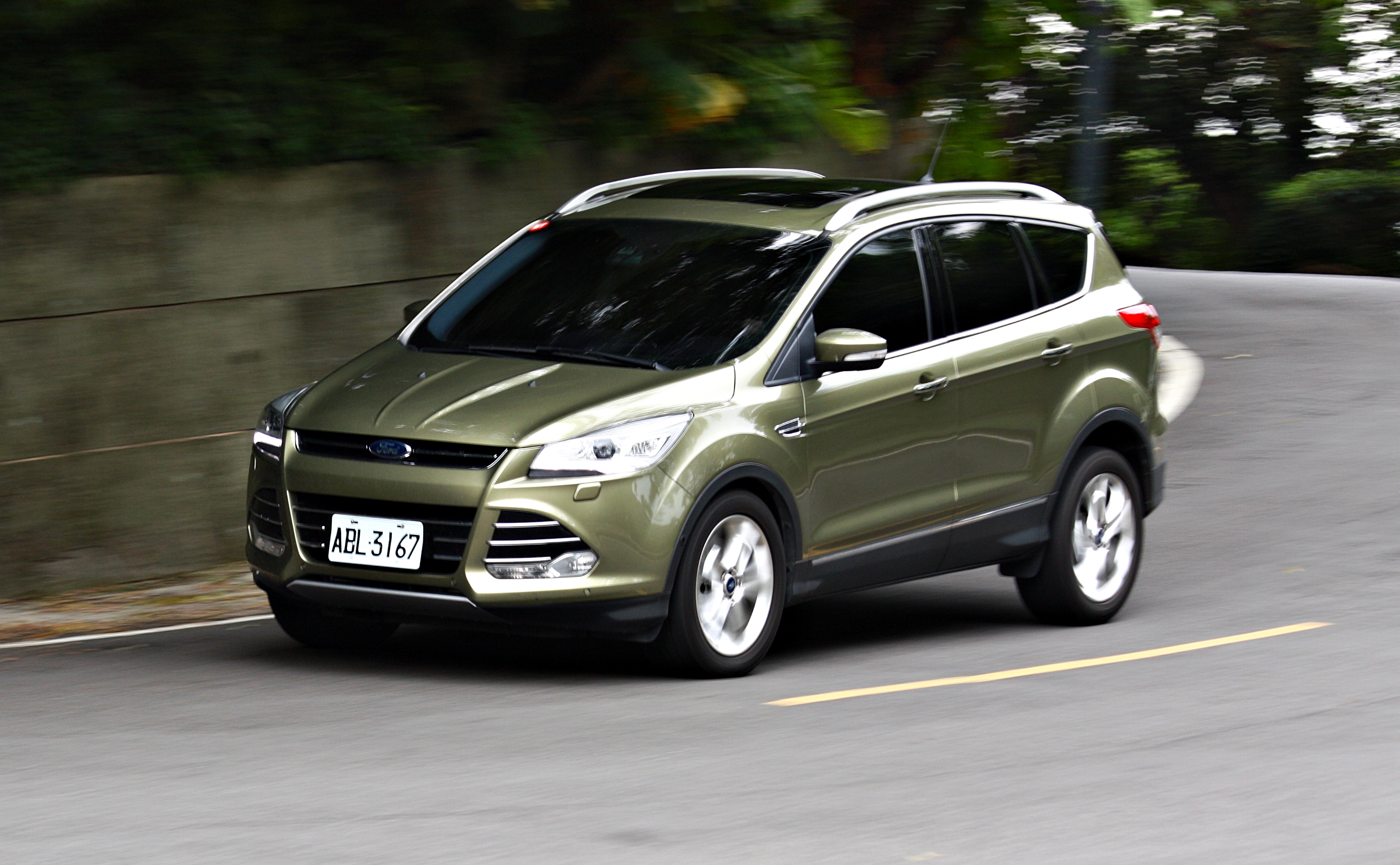 叫我運動酷哥《Ford Kuga 2.0旗艦型》-【動態體驗】 叫我運動酷哥《Ford Kuga 2.0旗艦型》-【動態體驗】