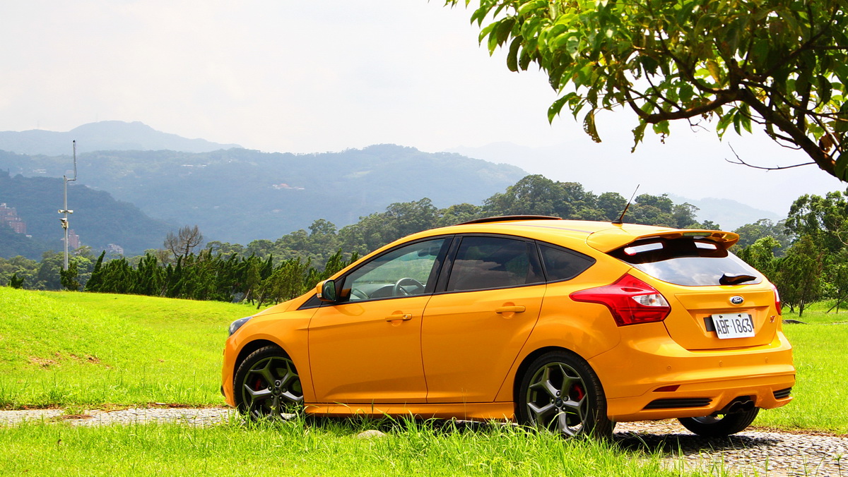 山路攻略之演出 《Ford Focus ST》限量登台-【熱血動態】 山路攻略之演出 《Ford Focus ST》限量登台-【熱血動態】