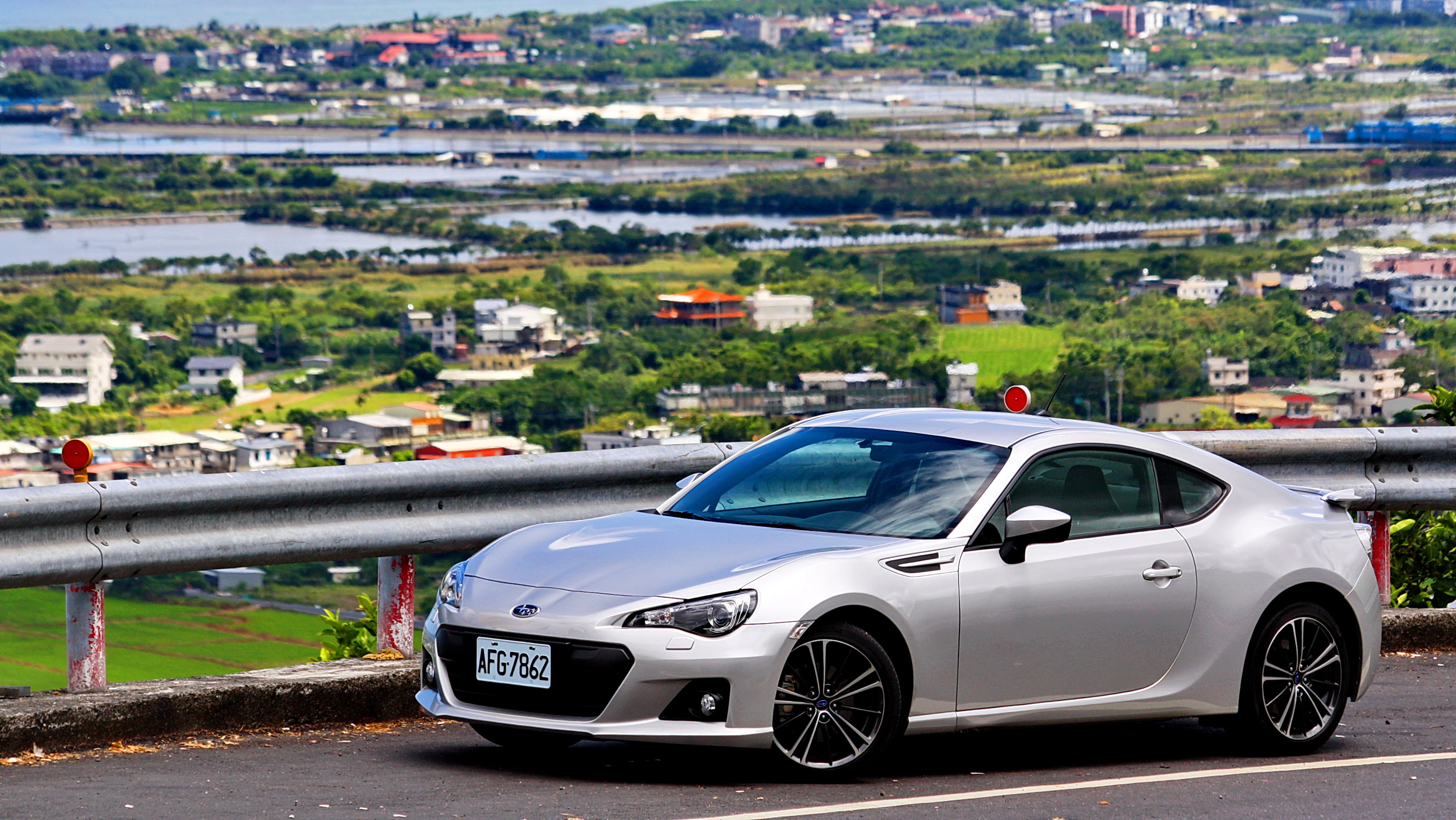 Subaru純樂取向小跑車 《BRZ》競速登場~ 【動態速奔】 Subaru純樂取向小跑車 《BRZ》競速登場~ 【動態速奔】