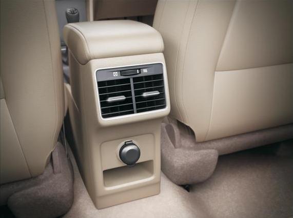 《Maruti Suzuki Ciaz》 印度主力中小型房車 《Maruti Suzuki Ciaz》 印度主力中小型房車
