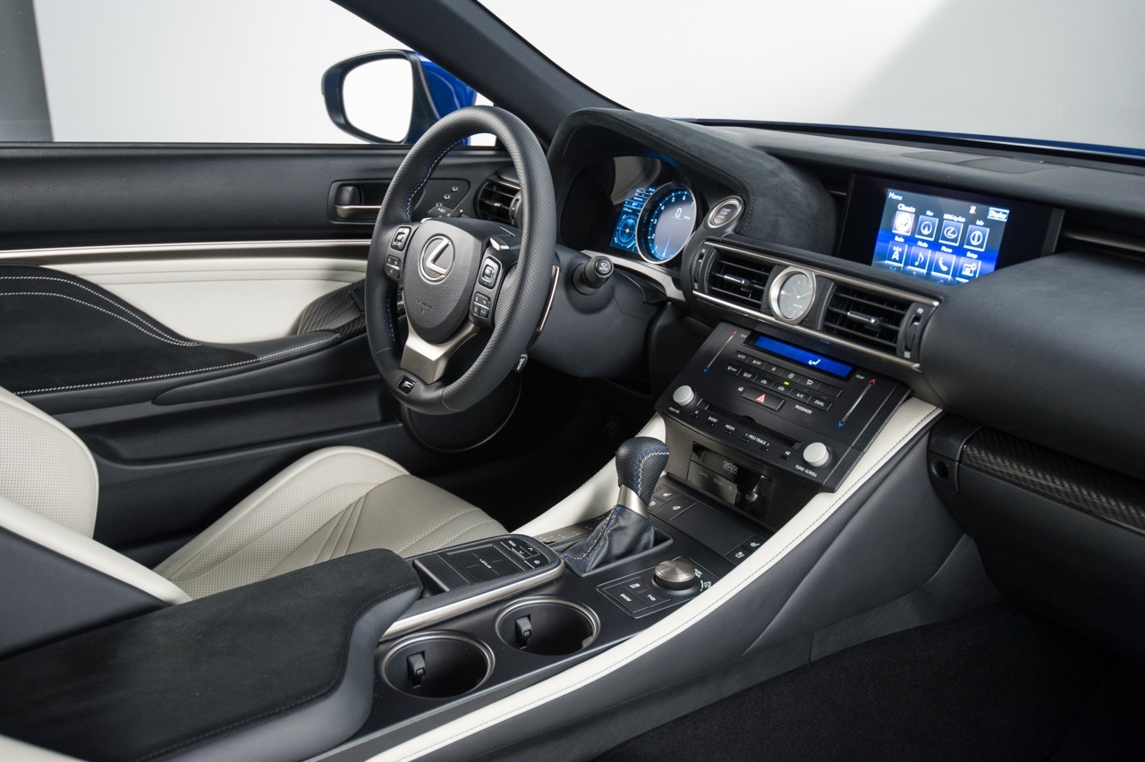 《Lexus RC》年底上市 車迷們開始蠢蠢欲動~ 《Lexus RC》年底上市 車迷們開始蠢蠢欲動~