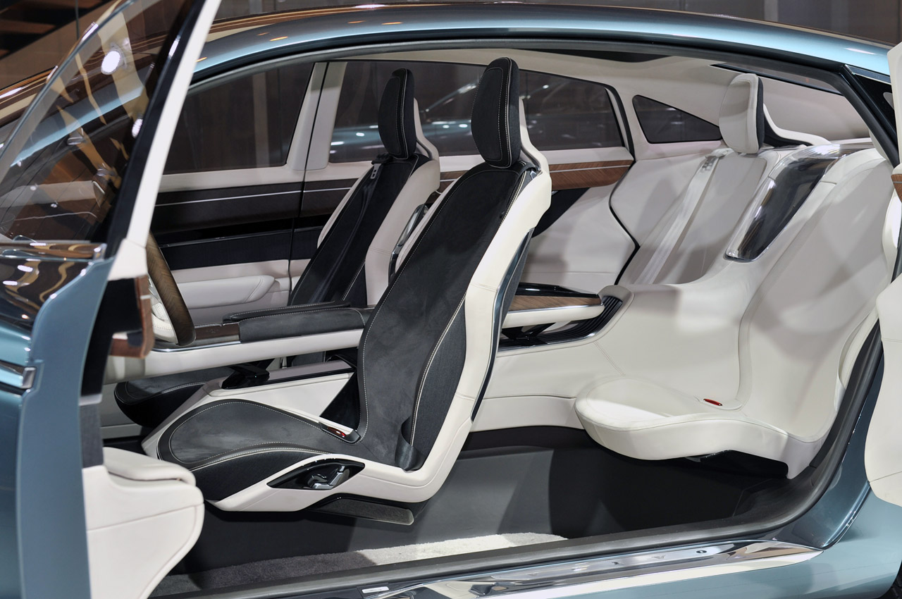 《Volvo S90》整裝待發 挑戰高階中型房車市場 《Volvo S90》整裝待發 挑戰高階中型房車市場