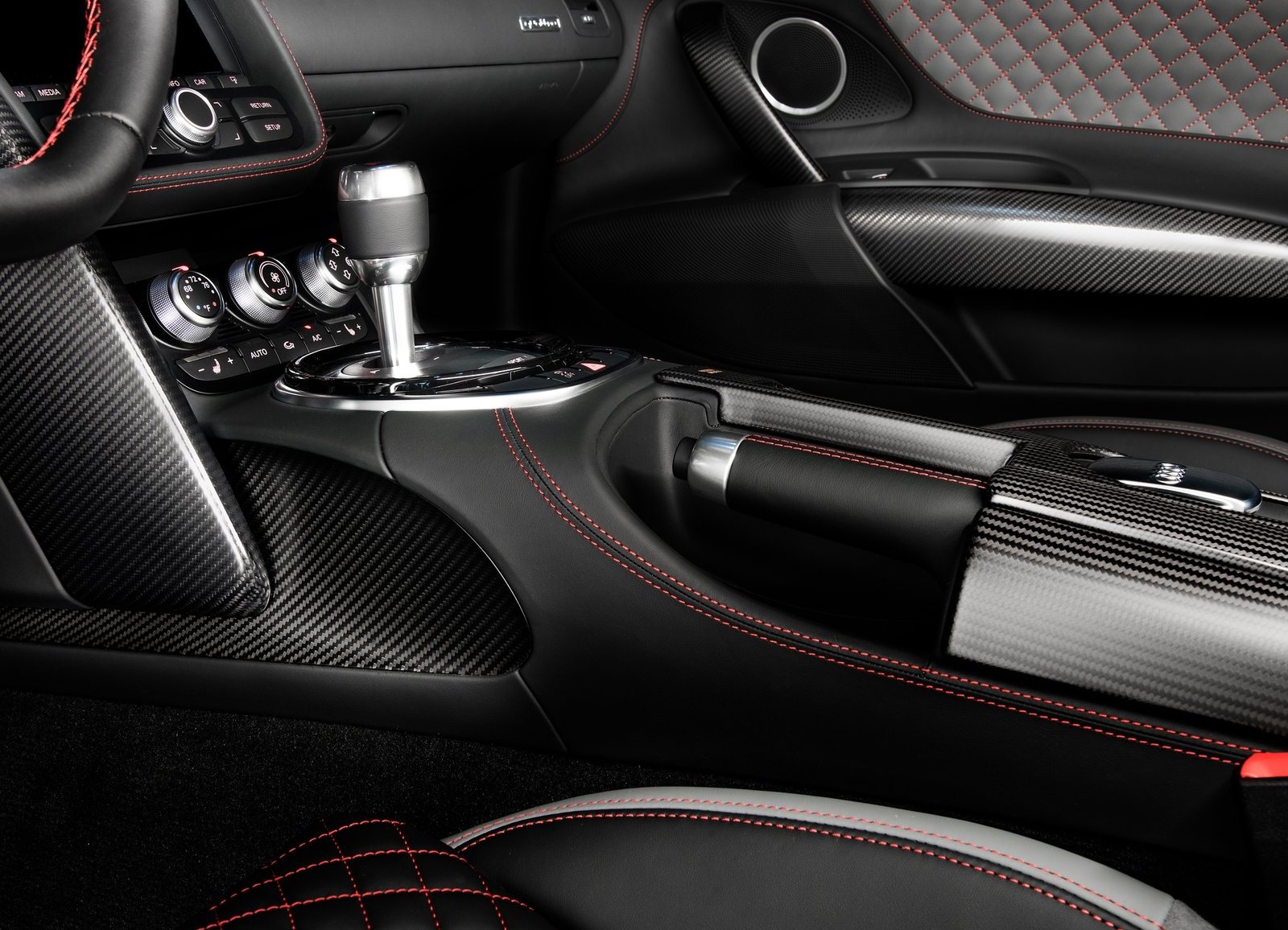 《Audi R8 Competition》競技登場 百公里加速只要3.2秒 《Audi R8 Competition》競技登場 百公里加速只要3.2秒