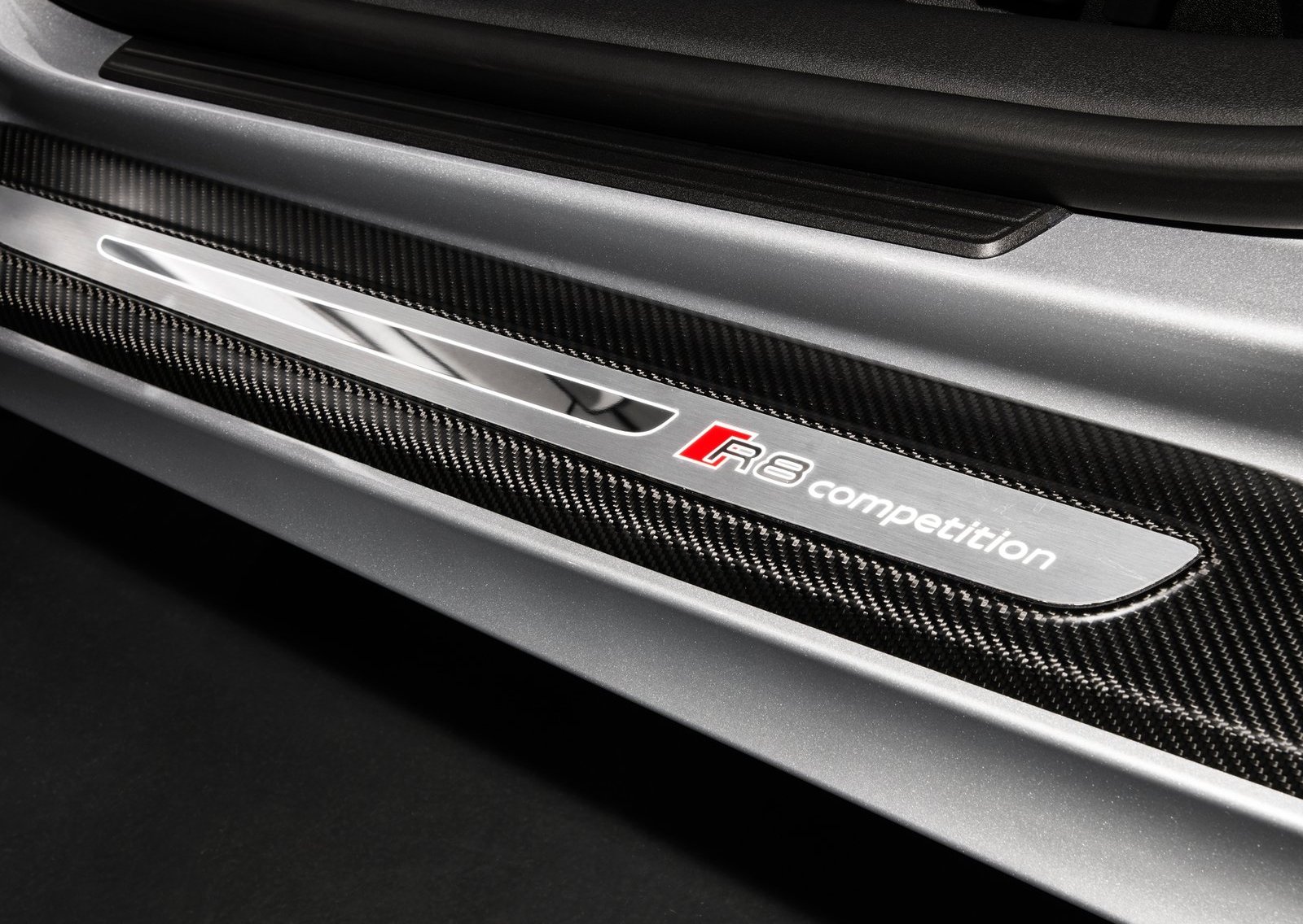 《Audi R8 Competition》競技登場 百公里加速只要3.2秒 《Audi R8 Competition》競技登場 百公里加速只要3.2秒