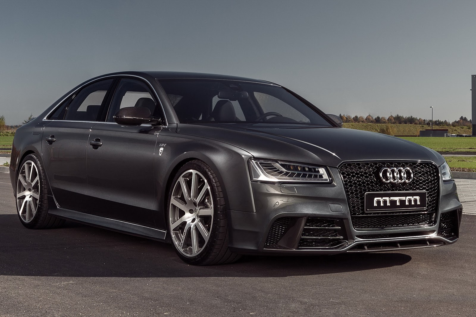 嫌《Audi S8》不夠威猛? MTM打造僅有25輛「S8 Talladega」性能型房車款 嫌《Audi S8》不夠威猛? MTM打造僅有25輛「S8 Talladega」性能型房車款