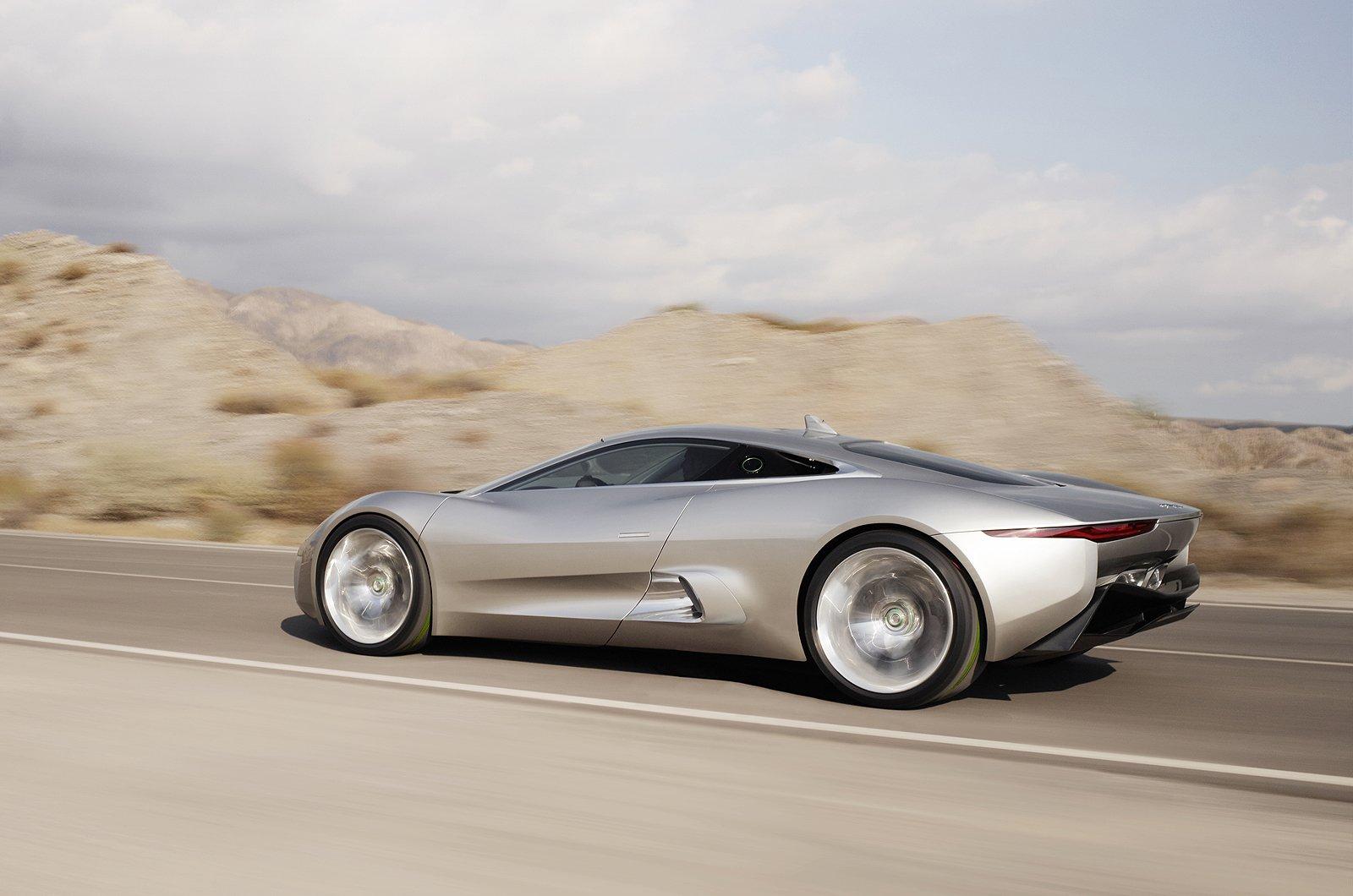 《Jaguar C-X75》再度復出 為007電影擔任反派坐駕 《Jaguar C-X75》再度復出 為007電影擔任反派坐駕
