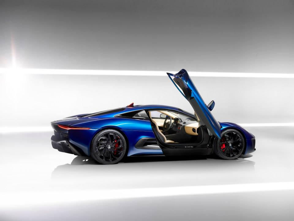 《Jaguar C-X75》再度復出 為007電影擔任反派坐駕 《Jaguar C-X75》再度復出 為007電影擔任反派坐駕