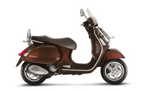 偉士牌《Vespa GTS Edition 300》打造黃牌新風貌 將完美詮釋的騎士風格 偉士牌《Vespa GTS Edition 300》打造黃牌新風貌 將完美詮釋的騎士風格