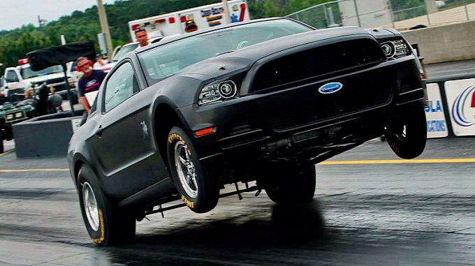 直線加速怪獸 《Ford Mustang Cobra Jet》展現美式獨有作風 直線加速怪獸 《Ford Mustang Cobra Jet》展現美式獨有作風