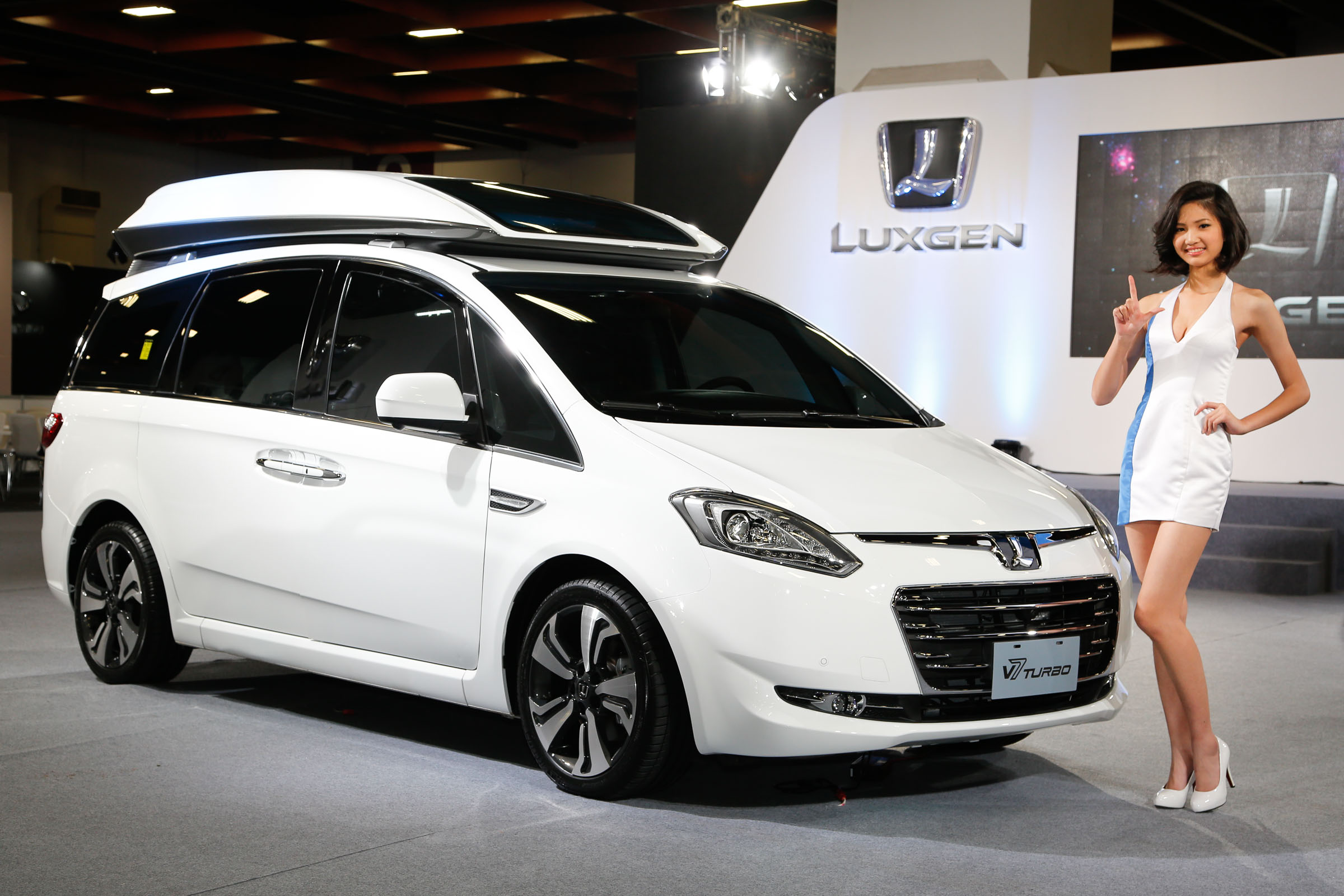 《Luxgen V7 Turbo》本土福祉車 台北車展亮相 《Luxgen V7 Turbo》本土福祉車 台北車展亮相