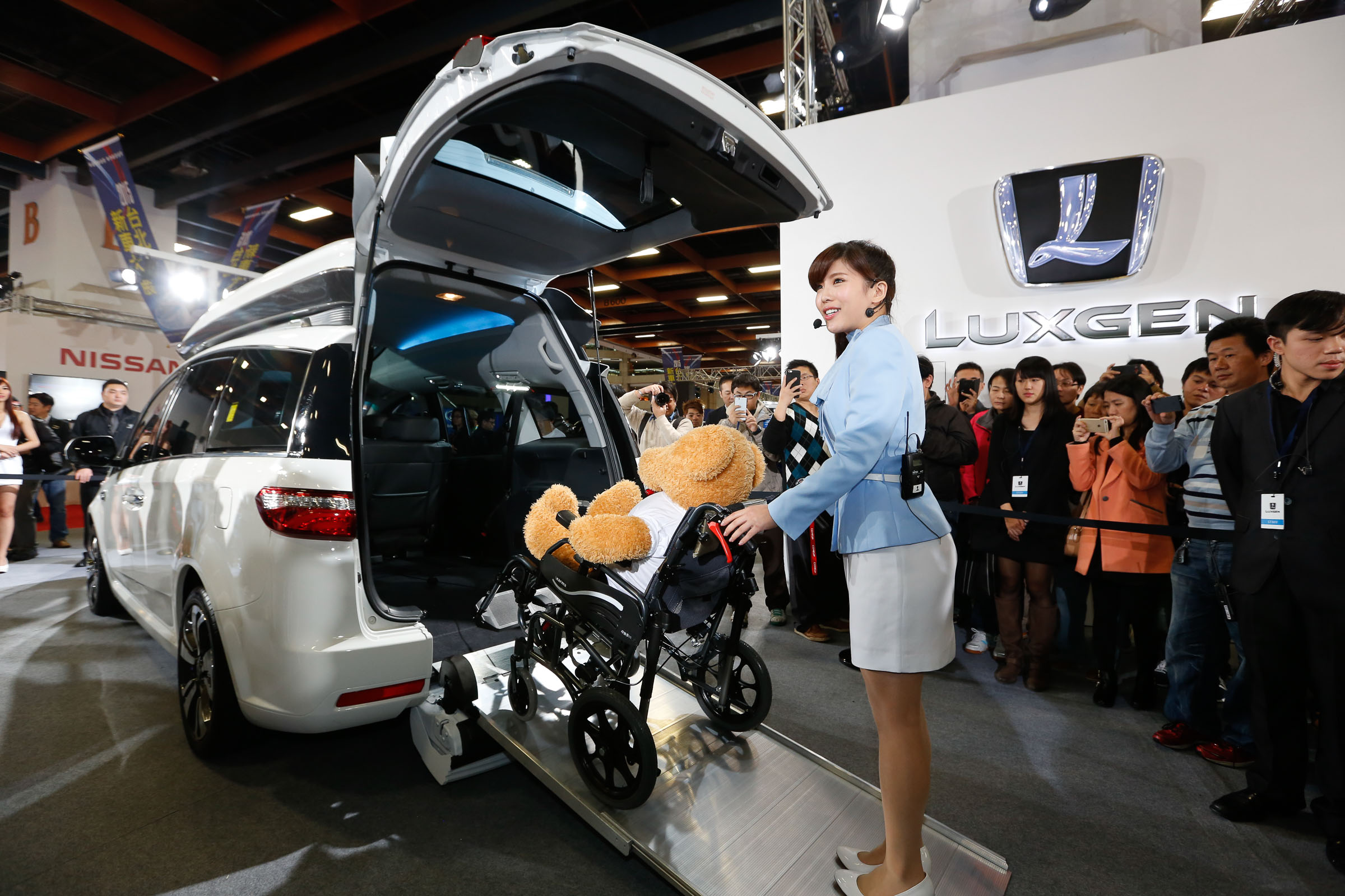 《Luxgen V7 Turbo》本土福祉車 台北車展亮相 《Luxgen V7 Turbo》本土福祉車 台北車展亮相