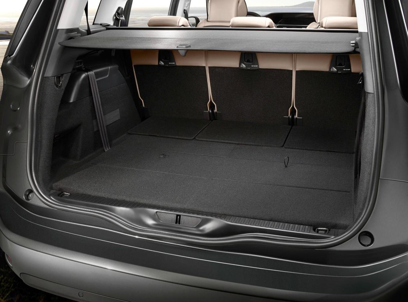 《Citroen Grand C4 Picasso》 更奢華的法式七人座MPV 《Citroen Grand C4 Picasso》 更奢華的法式七人座MPV