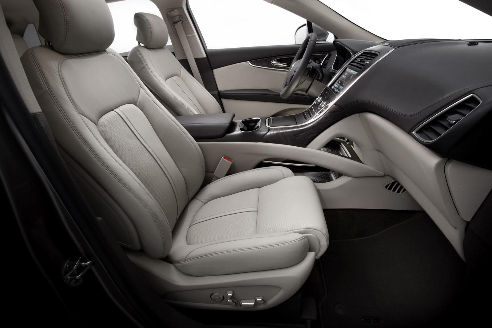 新一代《Lincoln MKX》 新式家族樣貌底特律登場 新一代《Lincoln MKX》 新式家族樣貌底特律登場