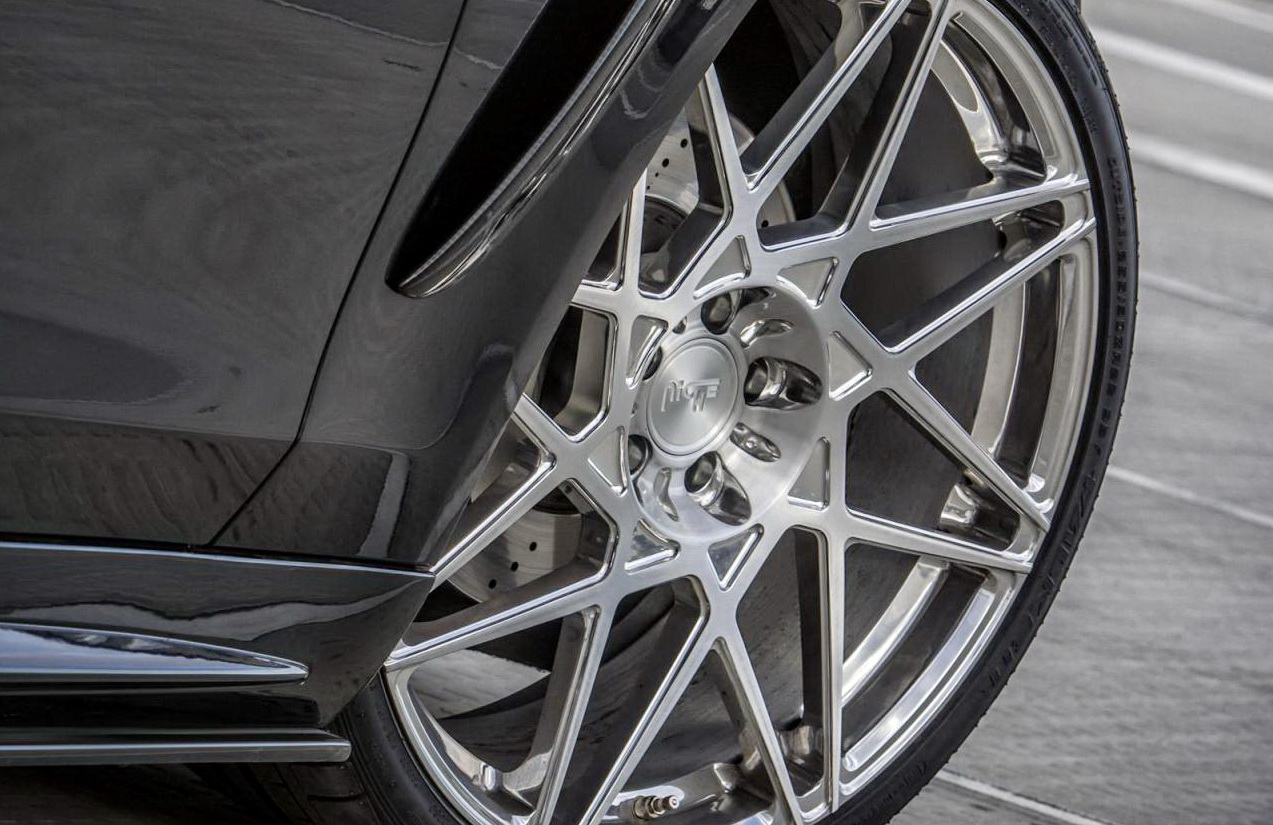 賓士《Mercedes-Benz S-Class》展現豪華新典範 Prior Design展現雙B的頂級感受 賓士《Mercedes-Benz S-Class》展現豪華新典範 Prior Design展現雙B的頂級感受