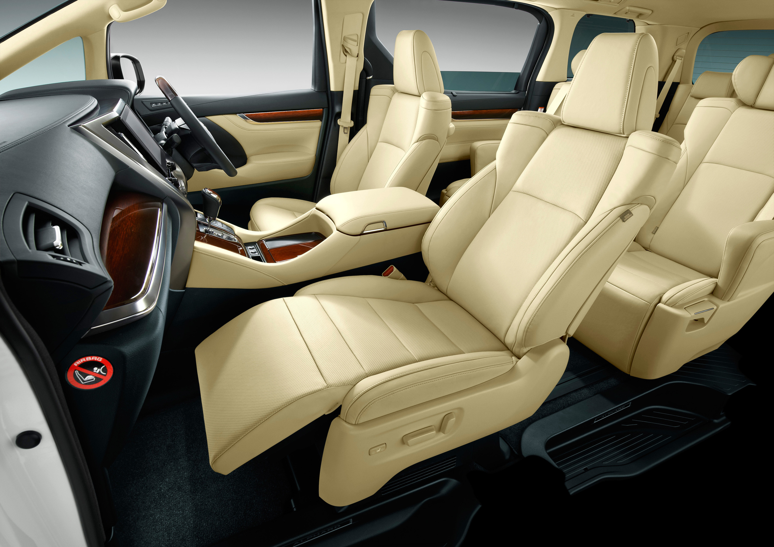第三代《Toyota Alphard/Vellfire》雙車系發表 全新後獨立懸吊上身 第三代《Toyota Alphard/Vellfire》雙車系發表 全新後獨立懸吊上身