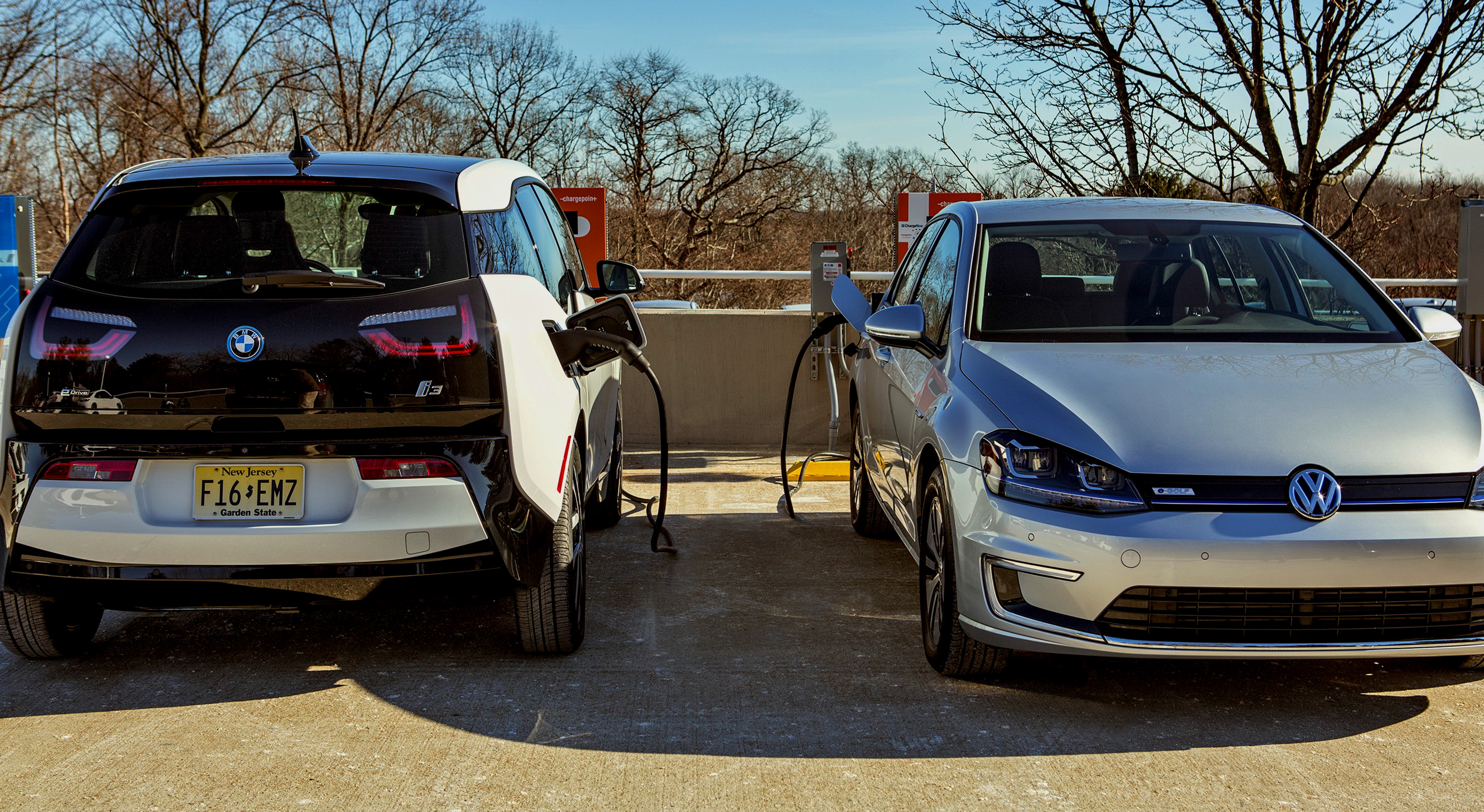 寶馬BMW與福斯Volkswagen攜手 打造全面化車用充電設施 寶馬BMW與福斯Volkswagen攜手 打造全面化車用充電設施