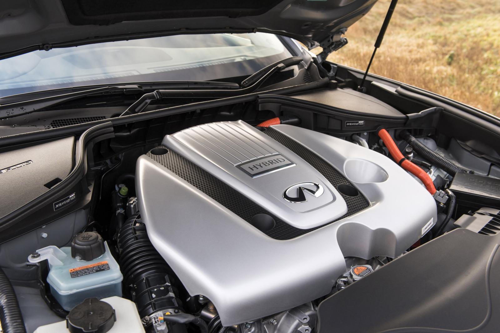 《Infiniti Q70》歐陸現身 原廠照片大出爐 《Infiniti Q70》歐陸現身 原廠照片大出爐