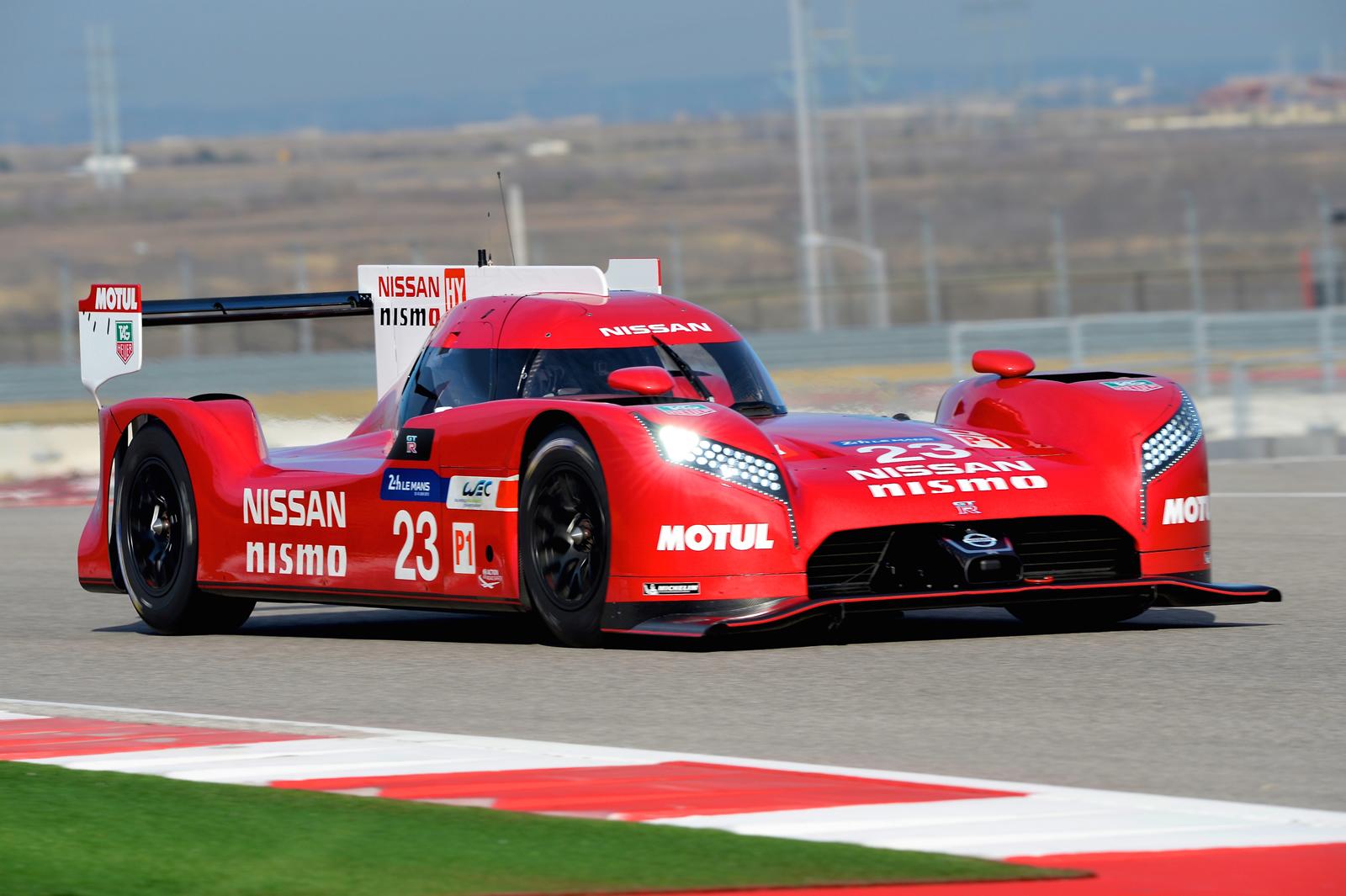 《Nissan GT-R LM NISMO》賽車發表 880kg超輕量化搭配FF設定 《Nissan GT-R LM NISMO》賽車發表 880kg超輕量化搭配FF設定