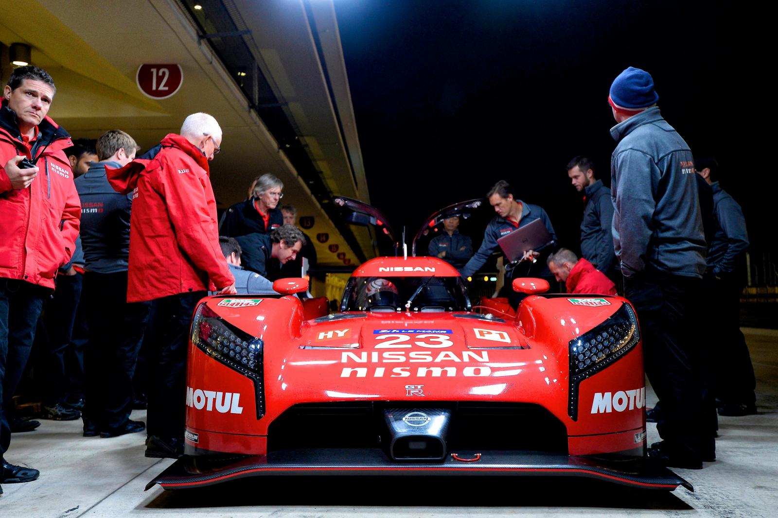 《Nissan GT-R LM NISMO》賽車發表 880kg超輕量化搭配FF設定 《Nissan GT-R LM NISMO》賽車發表 880kg超輕量化搭配FF設定