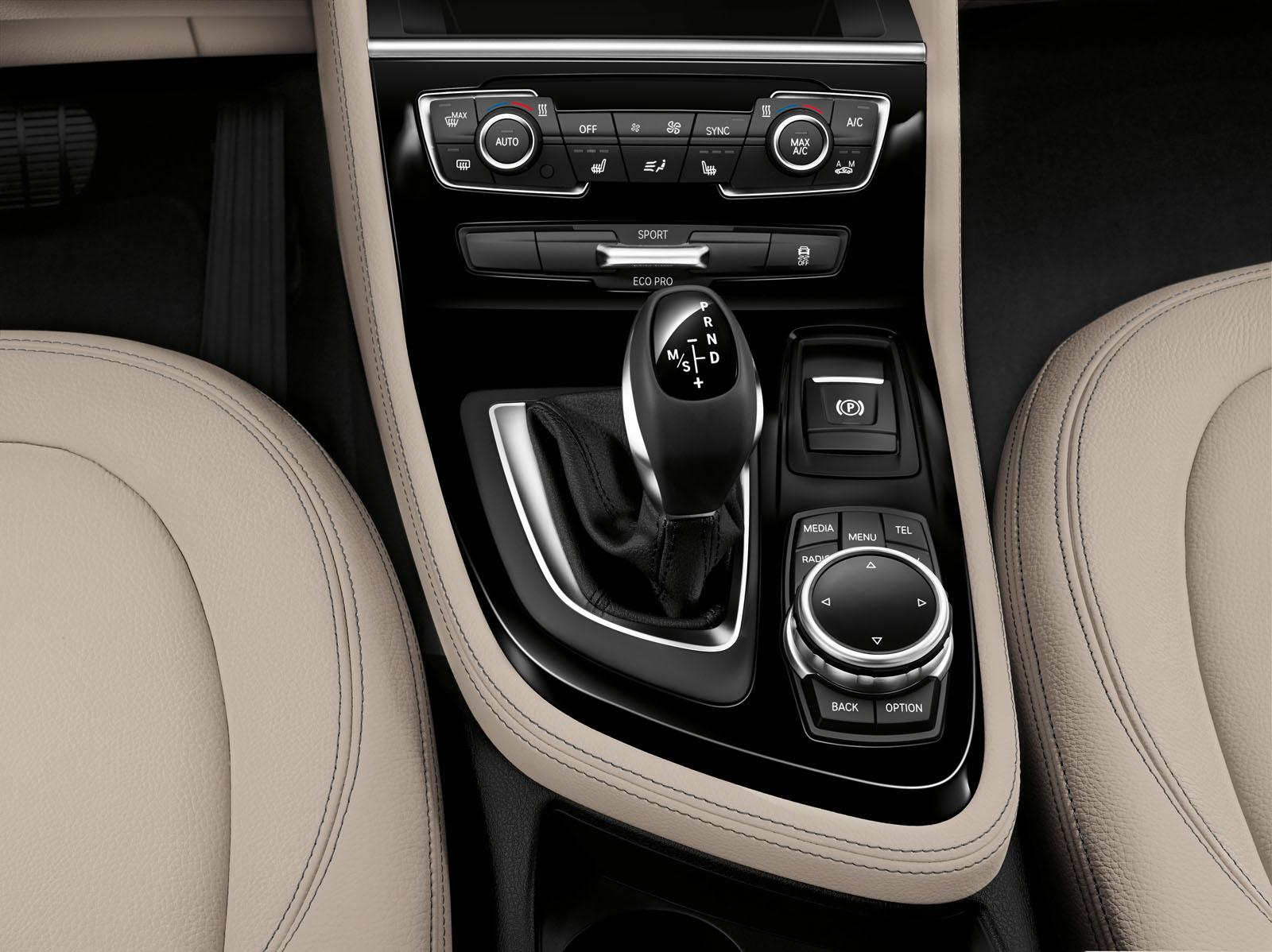 寶馬《BMW 2 Series Gran Tourer》 七人座小型MPV日內瓦車展現身 寶馬《BMW 2 Series Gran Tourer》 七人座小型MPV日內瓦車展現身