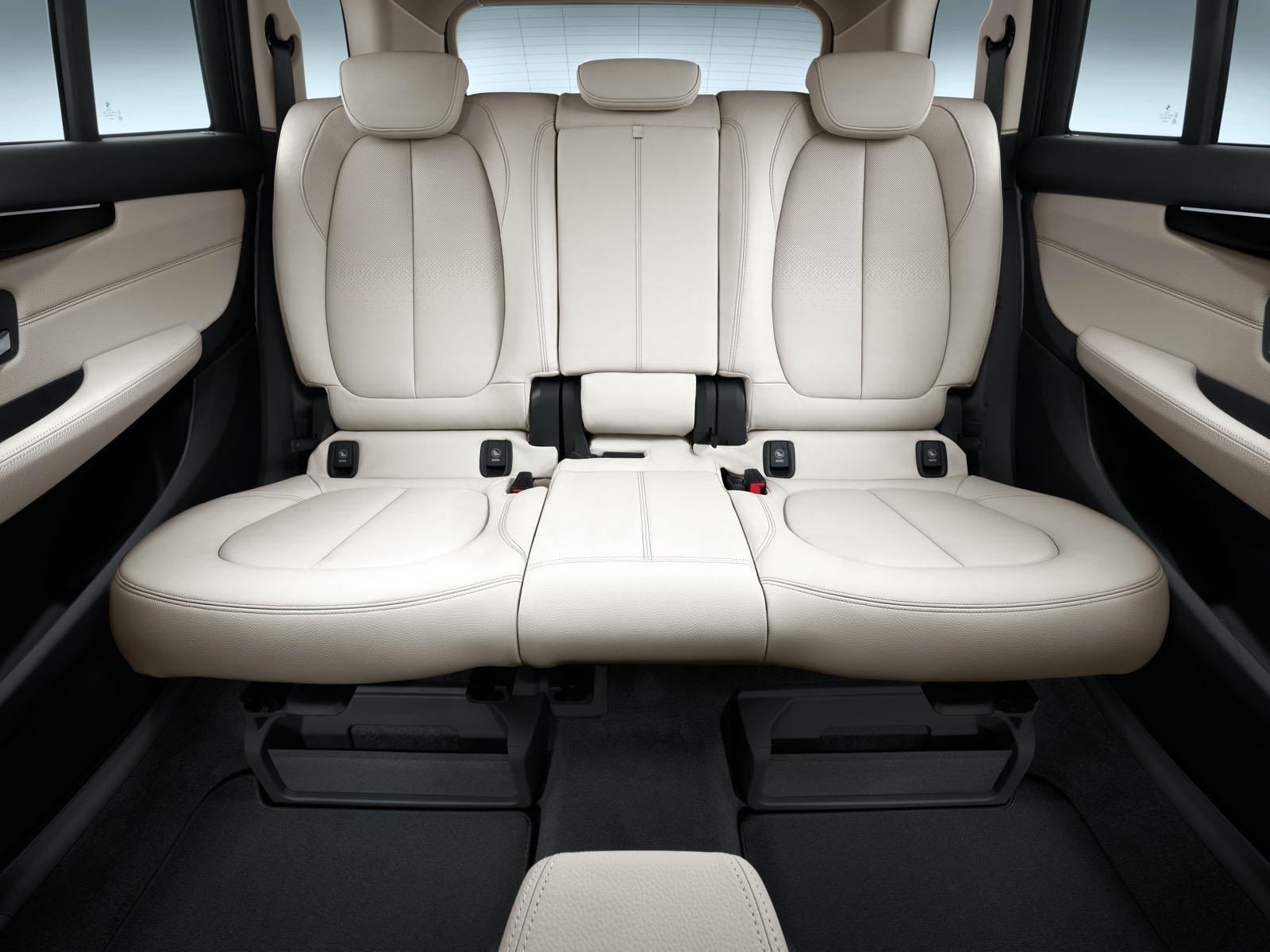 寶馬《BMW 2 Series Gran Tourer》 七人座小型MPV日內瓦車展現身 寶馬《BMW 2 Series Gran Tourer》 七人座小型MPV日內瓦車展現身