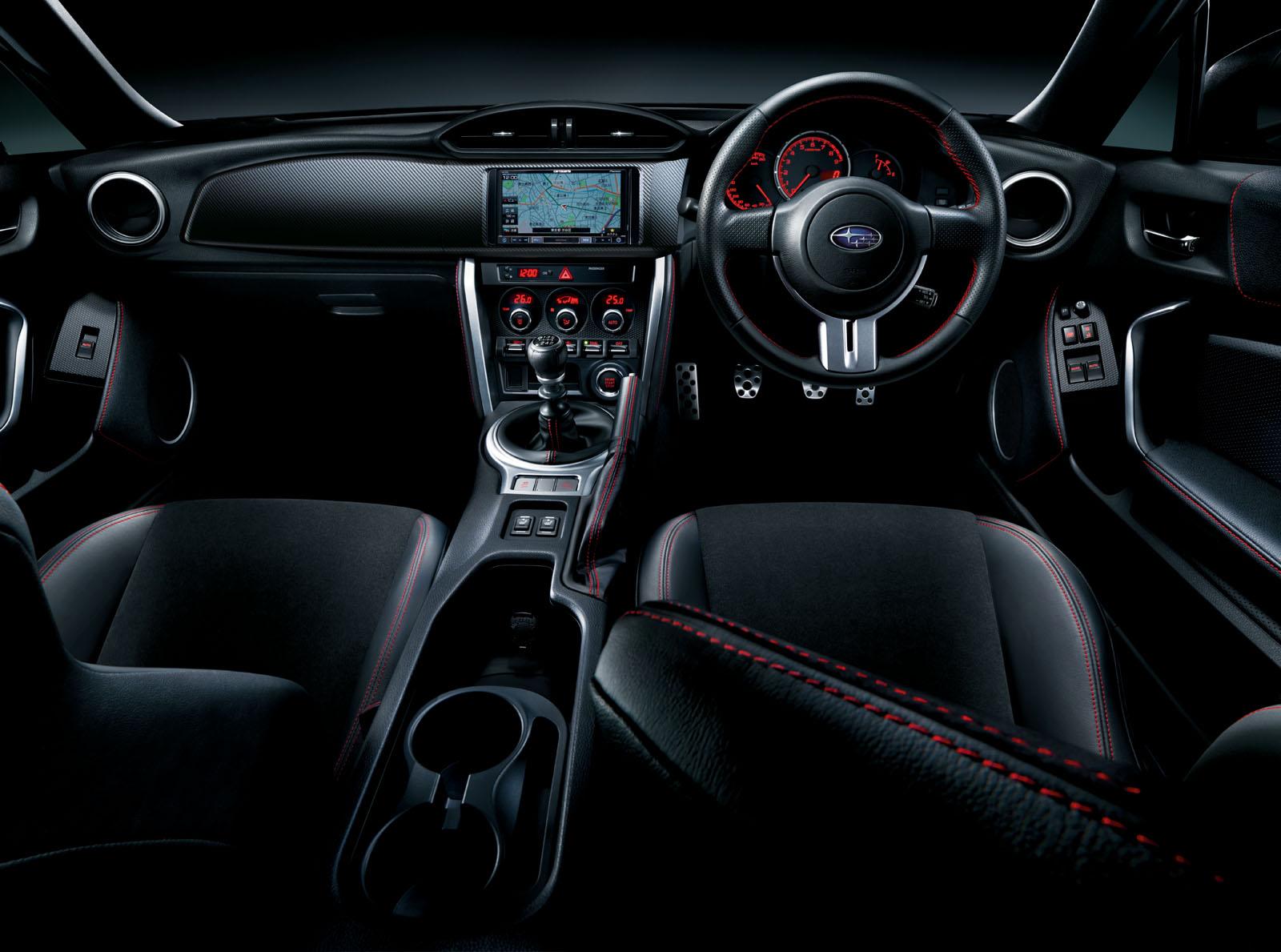 速霸陸《Subaru BRZ》小改款日本上市 Customize Package簡配款同步登場 速霸陸《Subaru BRZ》小改款日本上市 Customize Package簡配款同步登場