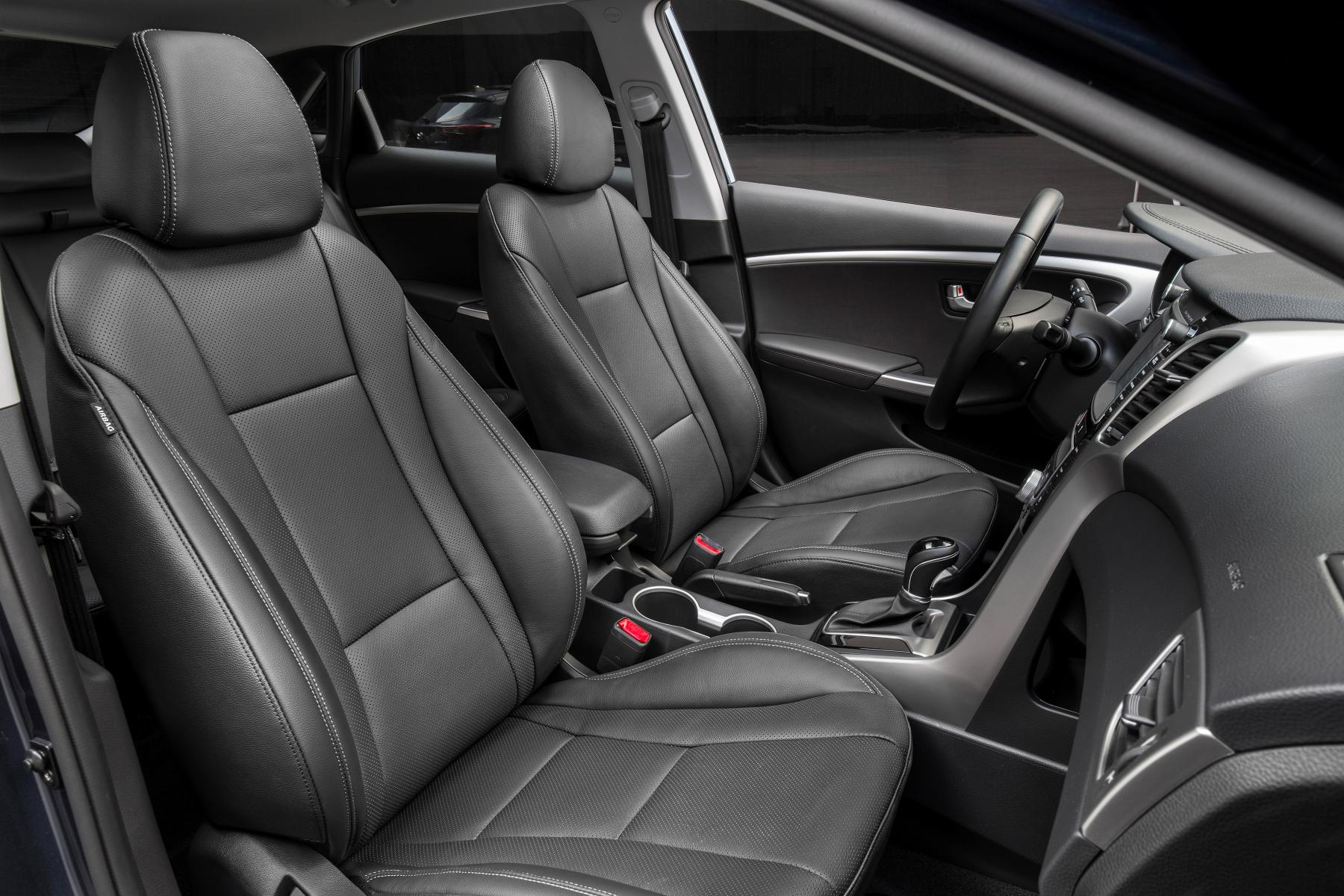 現代《Hyundai Elantra GT》小改款更運動 芝加哥車展登場 現代《Hyundai Elantra GT》小改款更運動 芝加哥車展登場