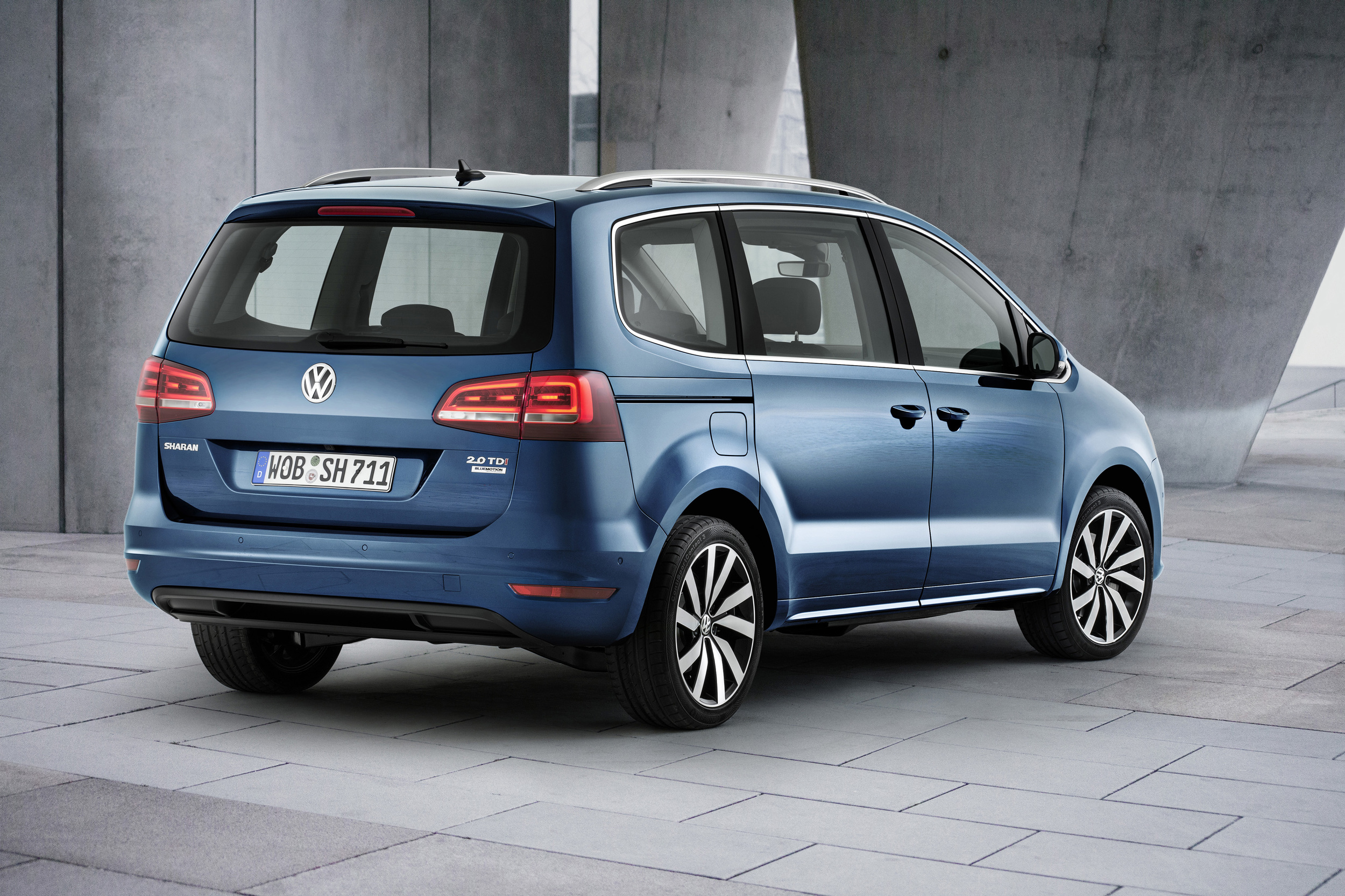 福斯《VW Sharan》小改款廠照露出 今年第三季歐洲開賣 福斯《VW Sharan》小改款廠照露出 今年第三季歐洲開賣