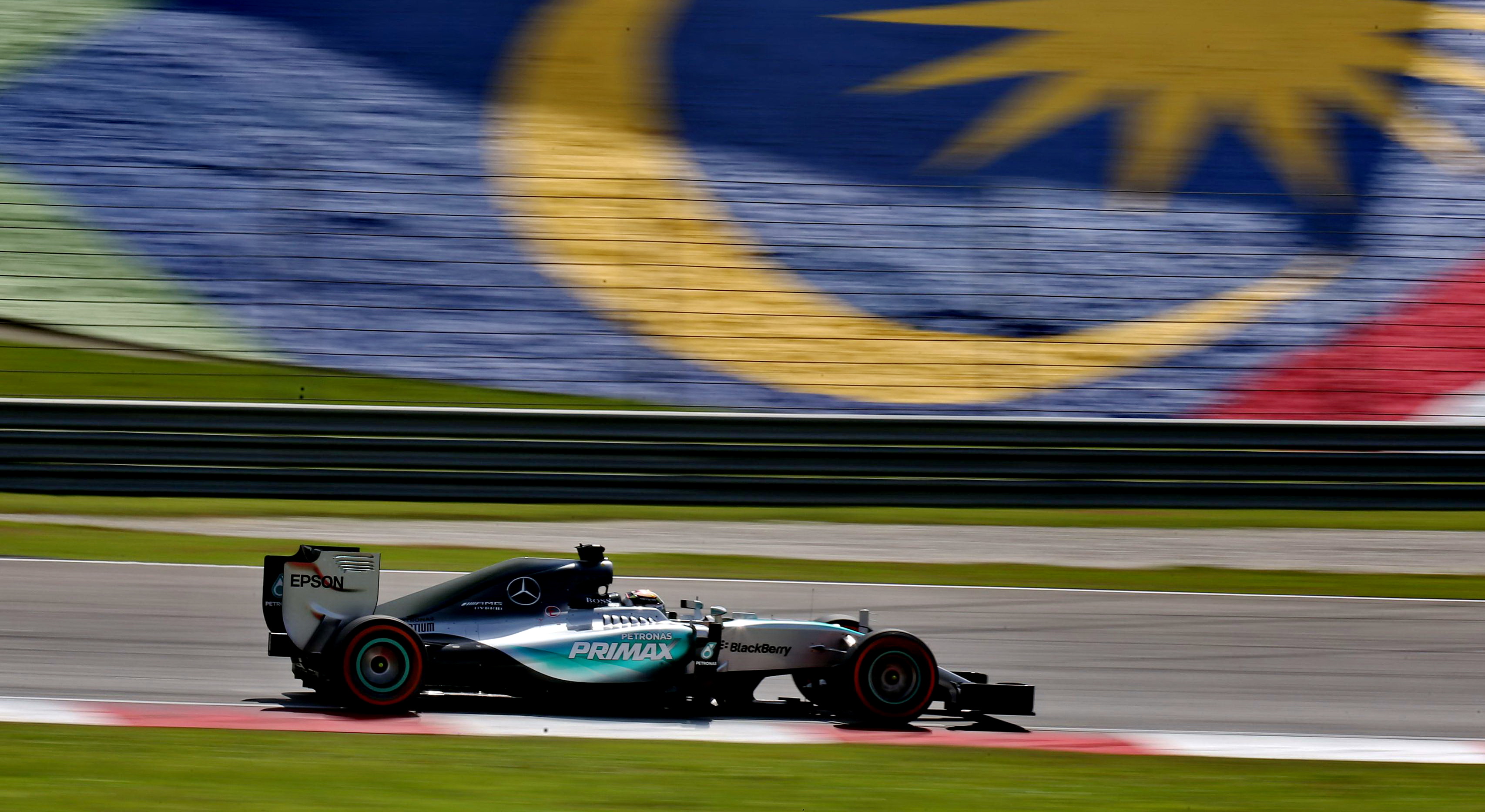 Mercedes-GP持續領先積分 戰勝馬來西亞詭譎天氣 Mercedes-GP持續領先積分 戰勝馬來西亞詭譎天氣