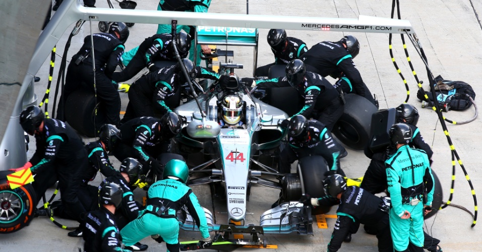 Mercedes-GP認為高溫造成車速不足未能拿下F1今年第二站冠軍 Mercedes-GP認為高溫造成車速不足未能拿下F1今年第二站冠軍