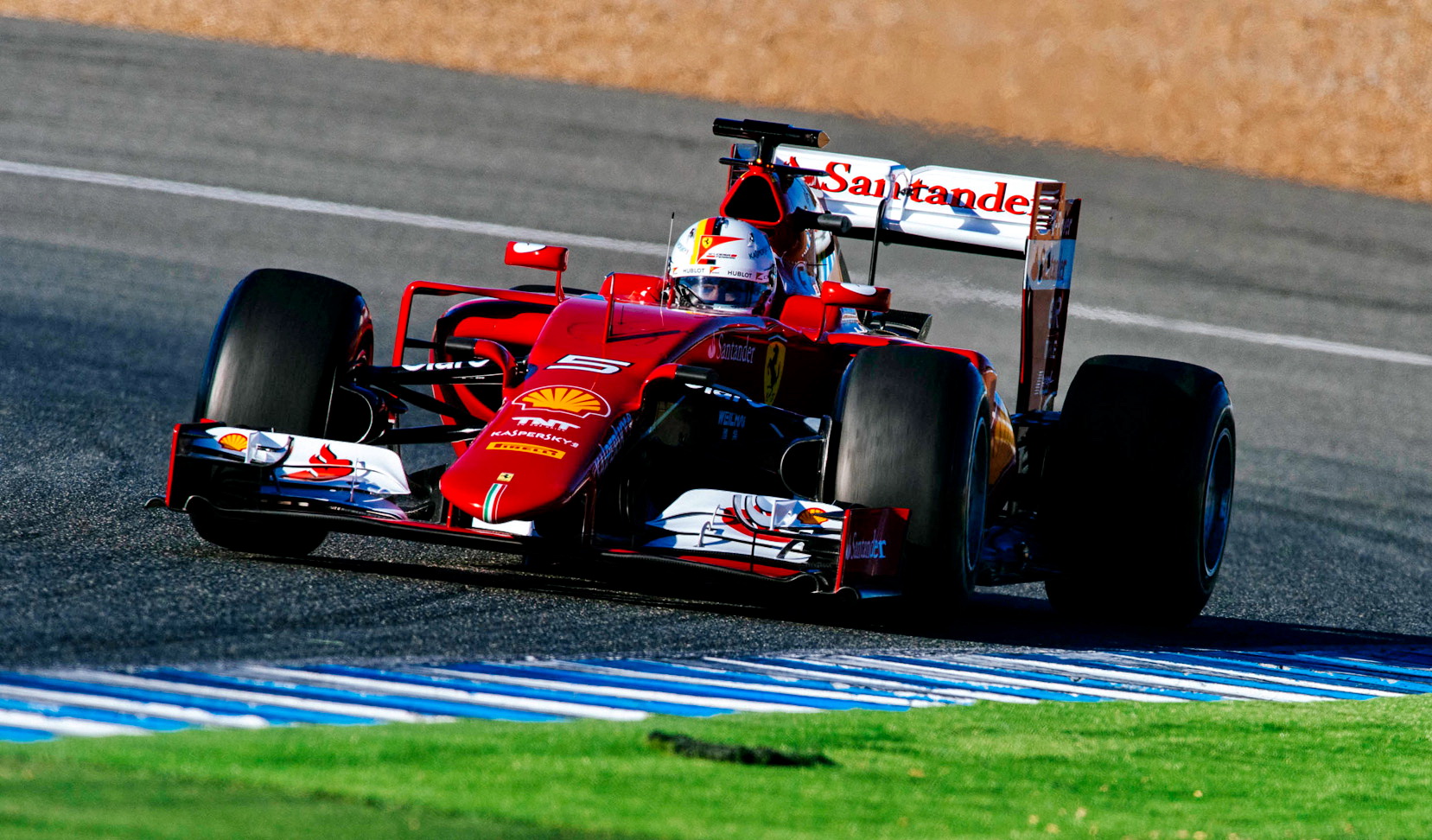 Ferrari F1車隊認為不靠戰略 面對Mercedes-GP的強勢很難抵抗 Ferrari F1車隊認為不靠戰略 面對Mercedes-GP的強勢很難抵抗