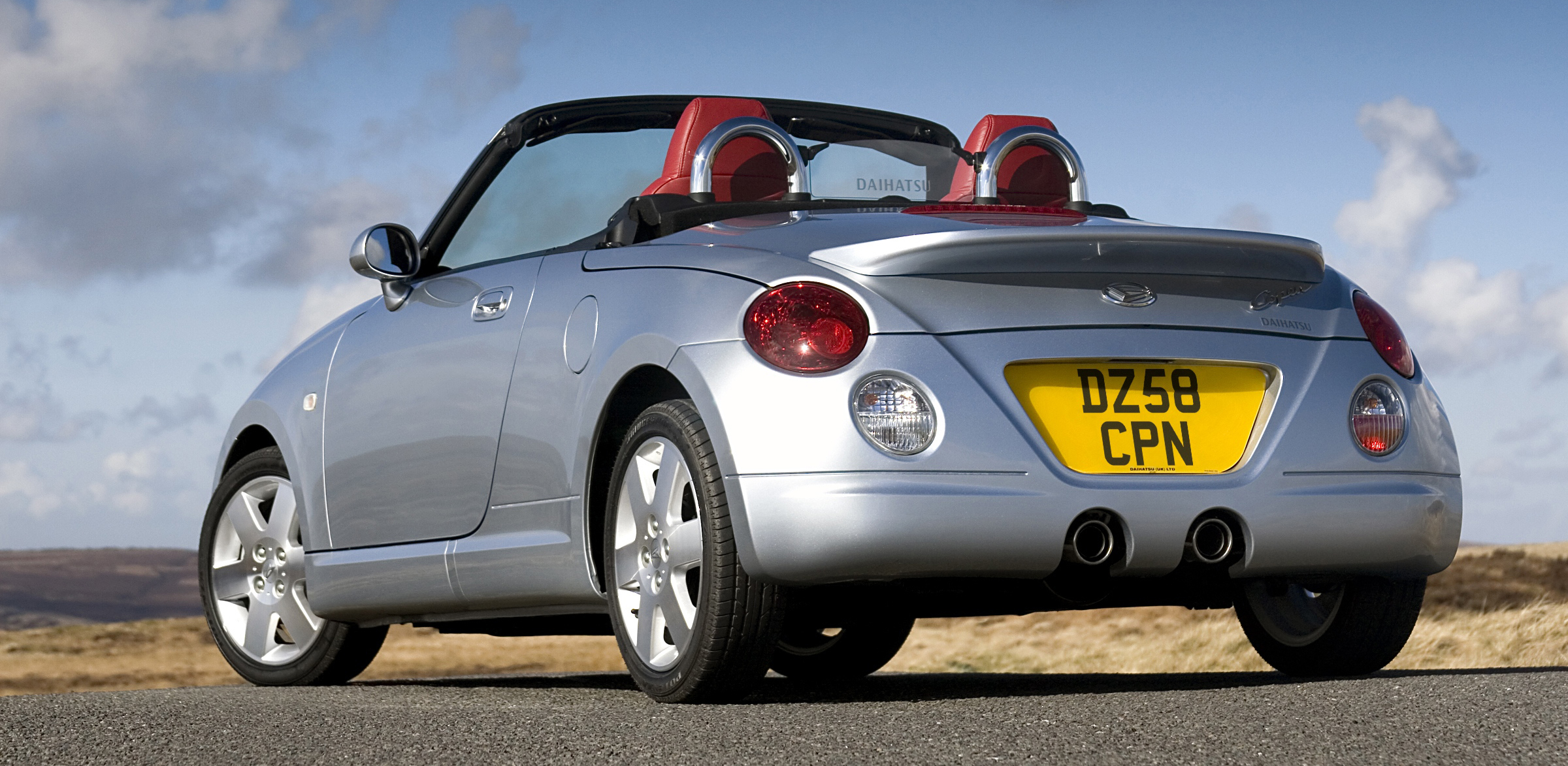 百變《Daihatsu Copen》還想裝可愛!原廠預告第三款圓燈式樣即將揭曉 百變《Daihatsu Copen》還想裝可愛!原廠預告第三款圓燈式樣即將揭曉