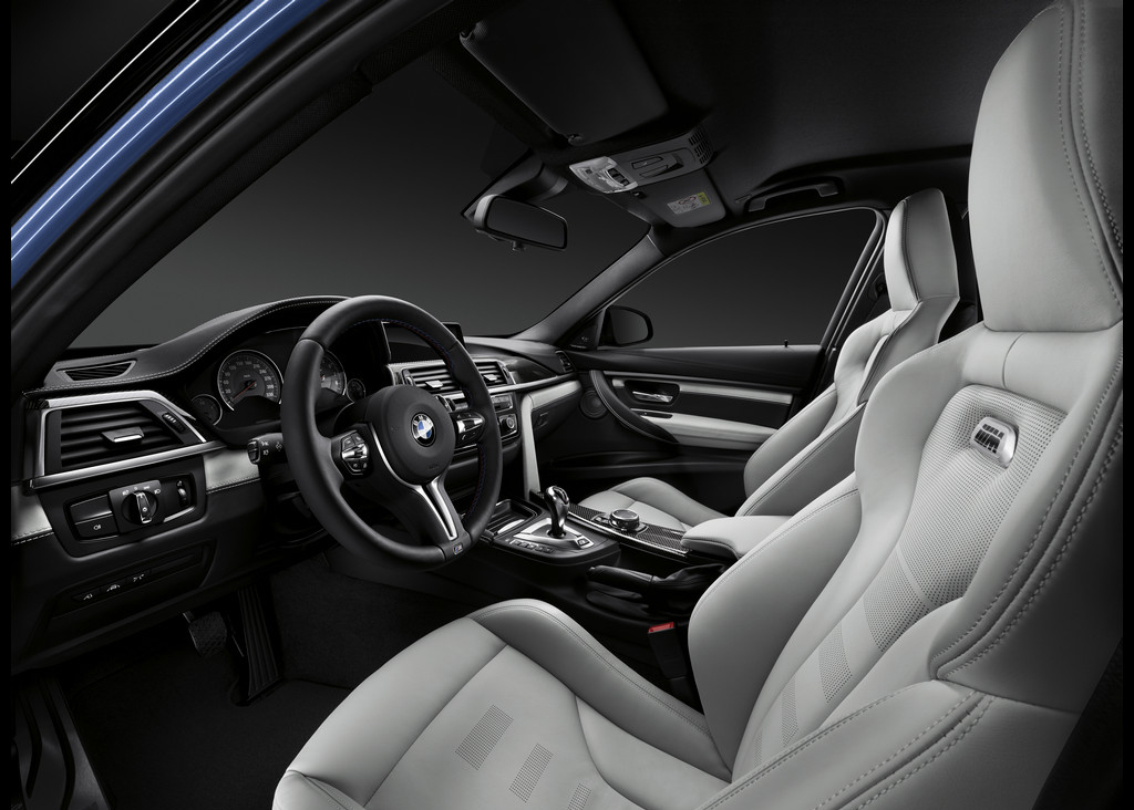 寶馬《BMW M3》小改款車型連袂登場 升級新造型LED尾燈更顯威風! 寶馬《BMW M3》小改款車型連袂登場 升級新造型LED尾燈更顯威風!