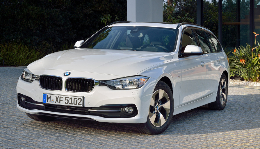 寶馬《BMW 3 Series》領頭先改款!內外小幅修飾還有全新動力加持! 寶馬《BMW 3 Series》領頭先改款!內外小幅修飾還有全新動力加持!