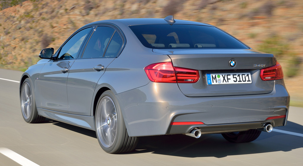 寶馬《BMW 3 Series》領頭先改款!內外小幅修飾還有全新動力加持! 寶馬《BMW 3 Series》領頭先改款!內外小幅修飾還有全新動力加持!