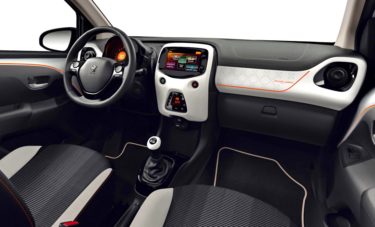 標緻《Peugeot 108 Roland Garros》黑白配色加點橘 特仕版展現法國英雄風範 標緻《Peugeot 108 Roland Garros》黑白配色加點橘 特仕版展現法國英雄風範