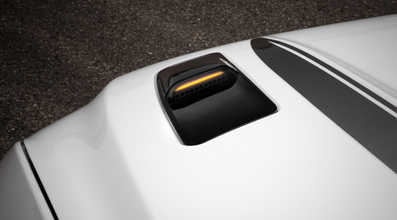 福特《2016 Ford Mustang》新年式野馬小幅修飾 增加選配用性能套件 福特《2016 Ford Mustang》新年式野馬小幅修飾 增加選配用性能套件