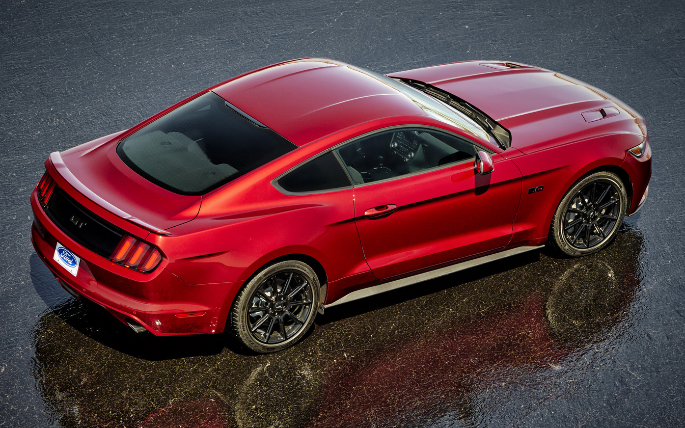 福特《2016 Ford Mustang》新年式野馬小幅修飾 增加選配用性能套件 福特《2016 Ford Mustang》新年式野馬小幅修飾 增加選配用性能套件