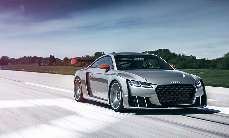 奧迪《Audi》高性能車款湖畔總動員 A1、A3、Q3全新個性套件同步推出 奧迪《Audi》高性能車款湖畔總動員 A1、A3、Q3全新個性套件同步推出
